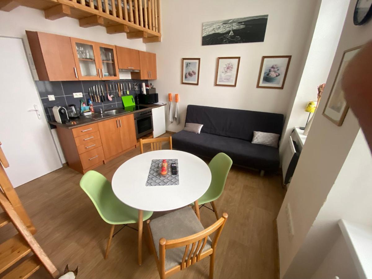 Apartman V Lesni Jablonec nad Nisou Exterior photo